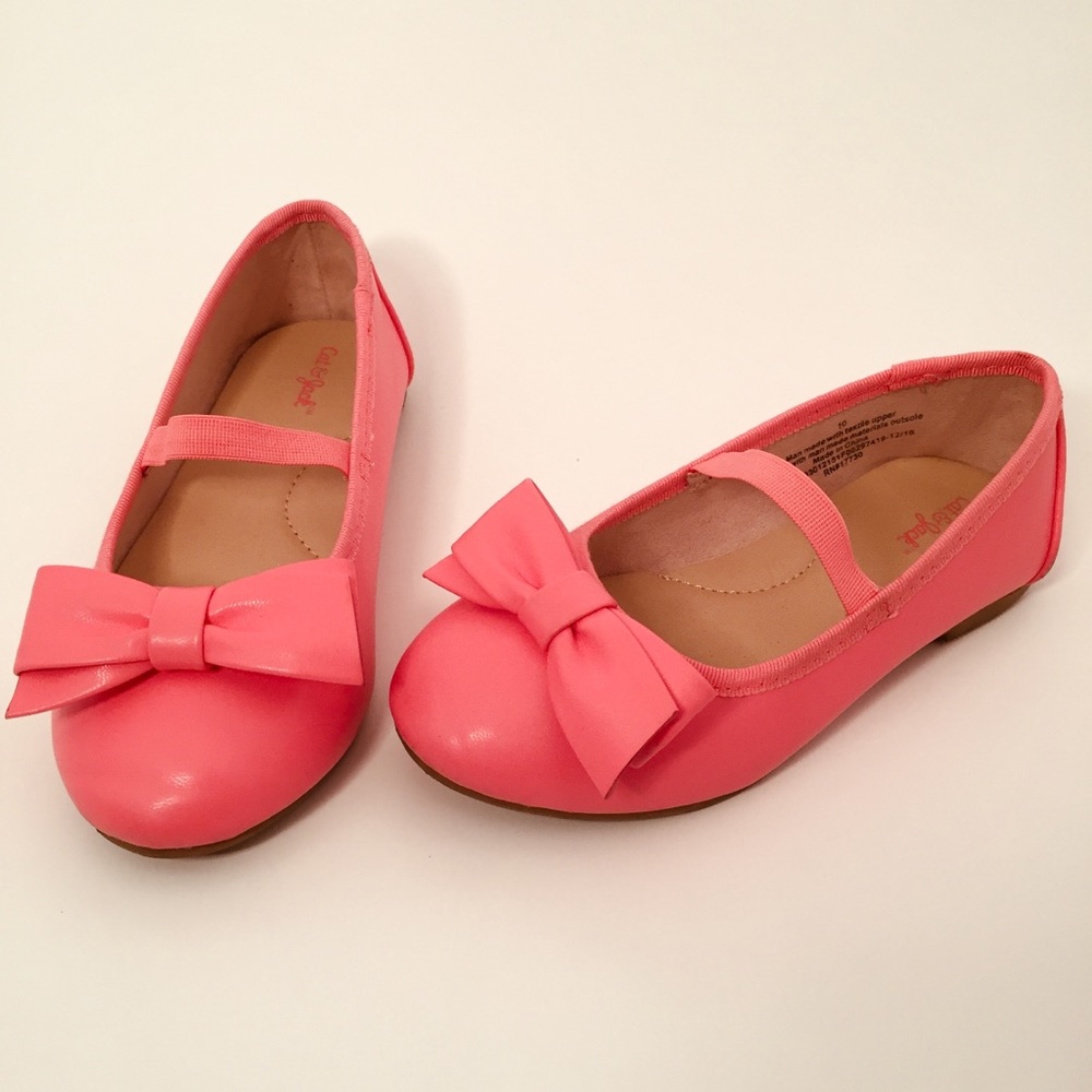 Salmon colored girl shoes